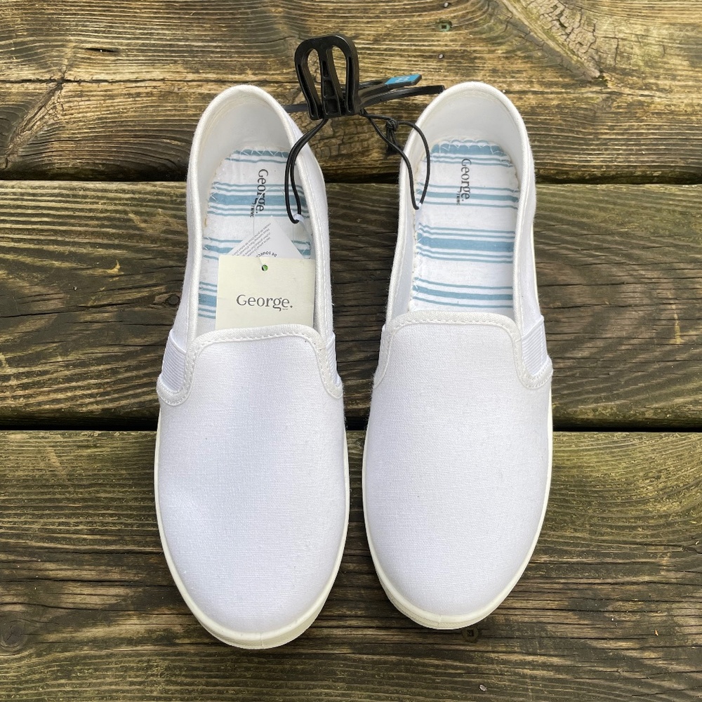 Shoes: White Canvas Slip On Flats (Size 8)